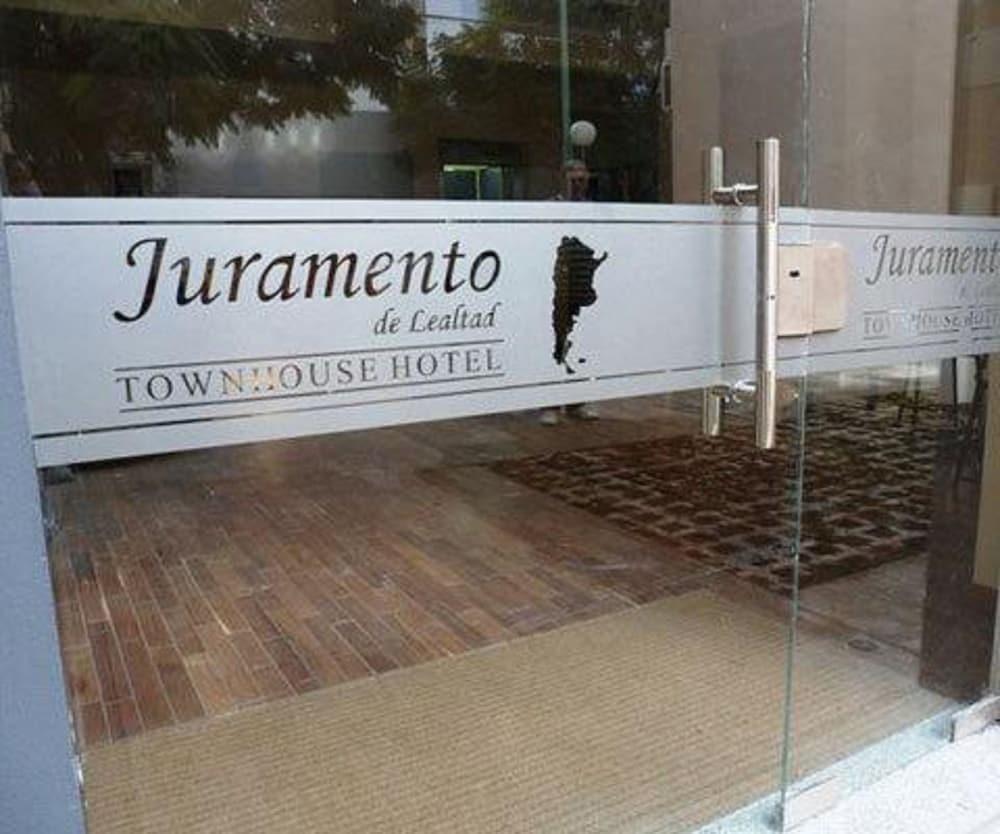 Juramento De Lealtad Townhouse Hotel บัวโนสไอเรส ภายนอก รูปภาพ